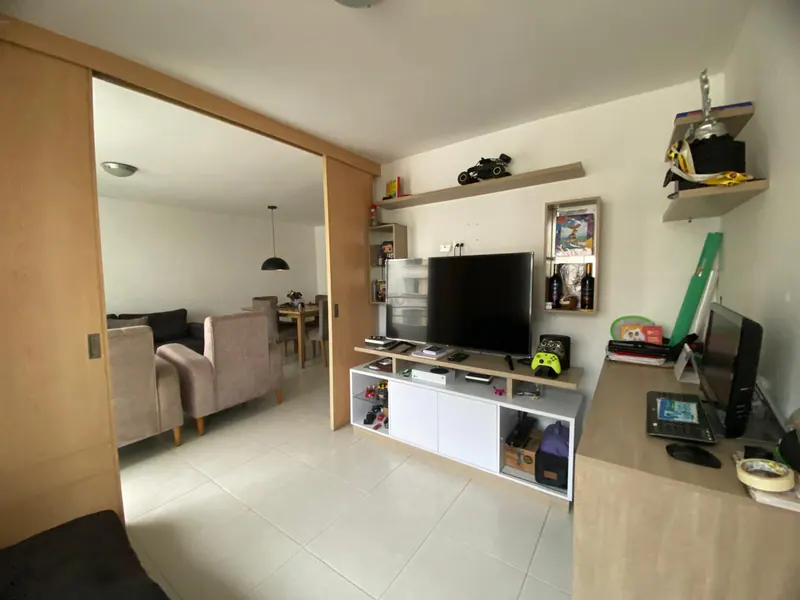 Apartamento en venta en La Flora, Cali · foto 3 de 27