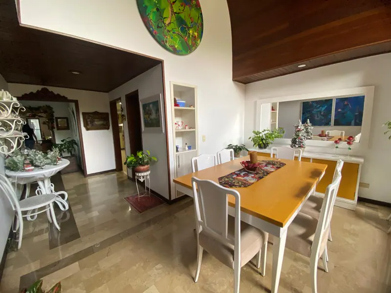Apartamento en venta en Ciudad Jardín, Cali · foto 5 de 25