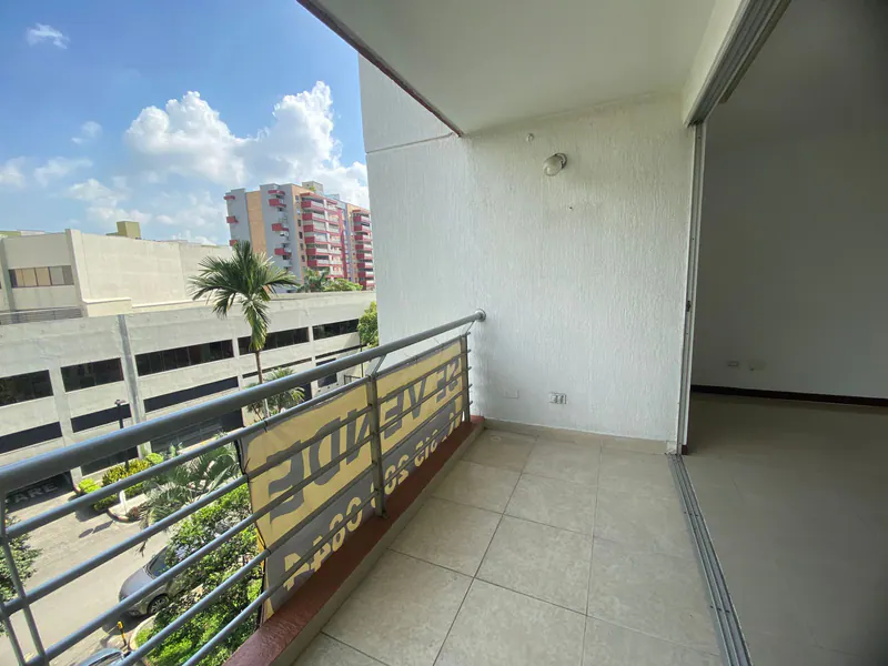 Apartamento en venta en La Flora, Cali · foto 2 de 29