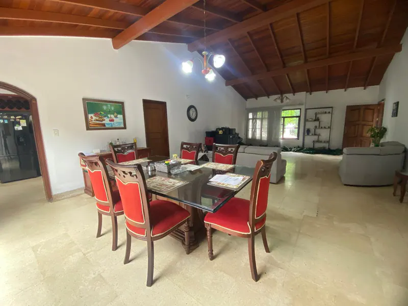 Casa independiente en venta en Prados del Norte, Cali · foto 5 de 24