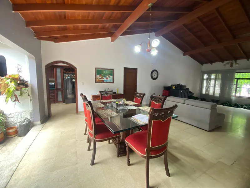 Casa independiente en venta en Prados del Norte, Cali · foto 4 de 24