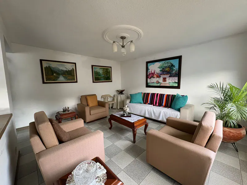 Casa independiente en venta en La Flora, Cali