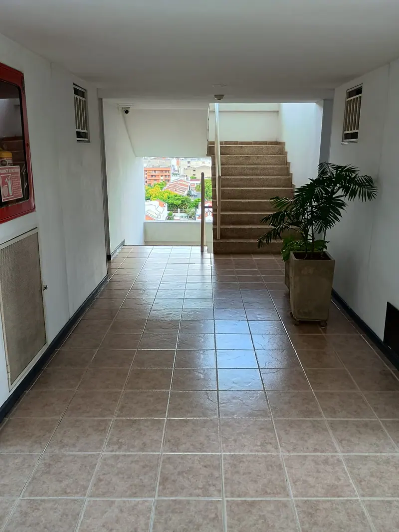 Apartamento en venta en La Flora, Cali · foto 5 de 18