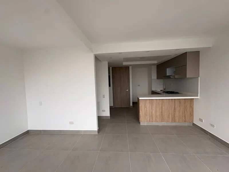 Apartamento en arriendo en Barrio Industrial, Cali · foto 5 de 18