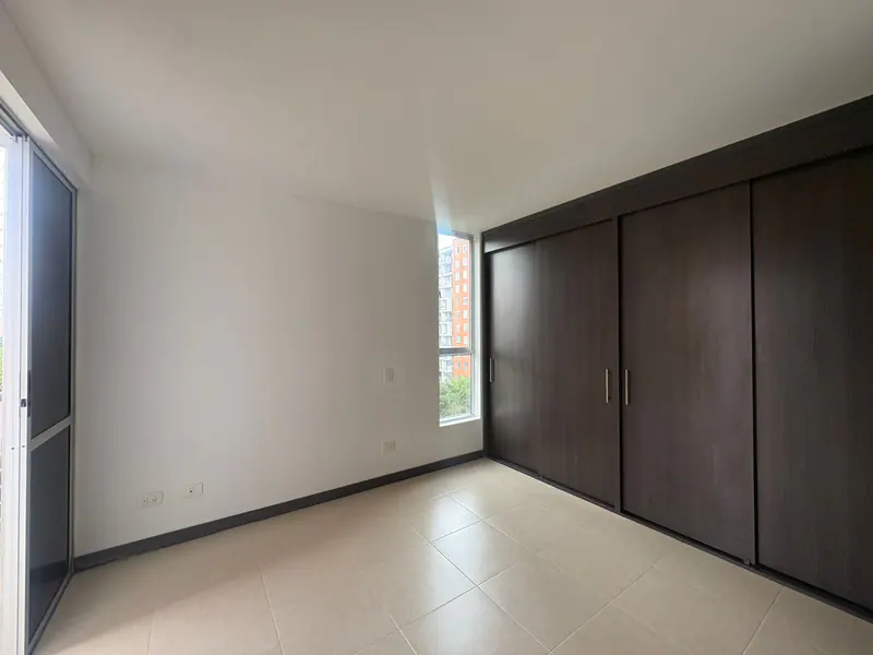 Apartamento en arriendo en Valle del Lili, Cali · foto 4 de 17