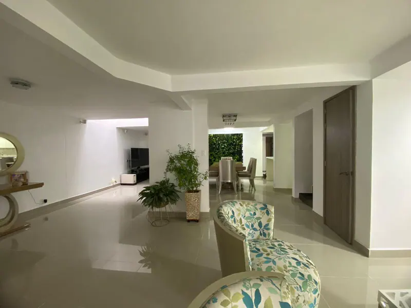 Casa en conjunto residencial en venta en La Flora, Cali · foto 5 de 26