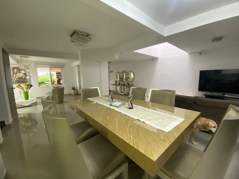 Casa en conjunto residencial en venta en La Flora, Cali
