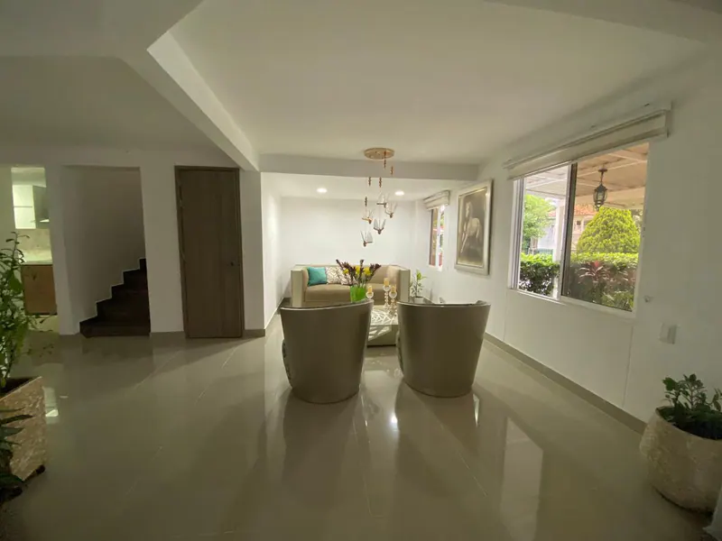 Casa en conjunto residencial en venta en La Flora, Cali · foto 4 de 26